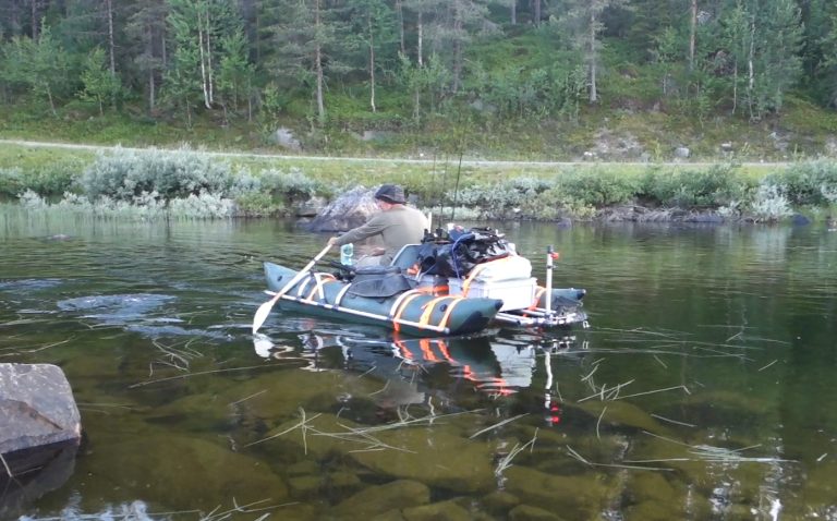 Avontuurlijke visvakantie in Zweden met pontoonboot